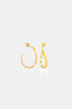 main image of product Heyam x CocoVero Curvy Pearl Earrings with alternative color 