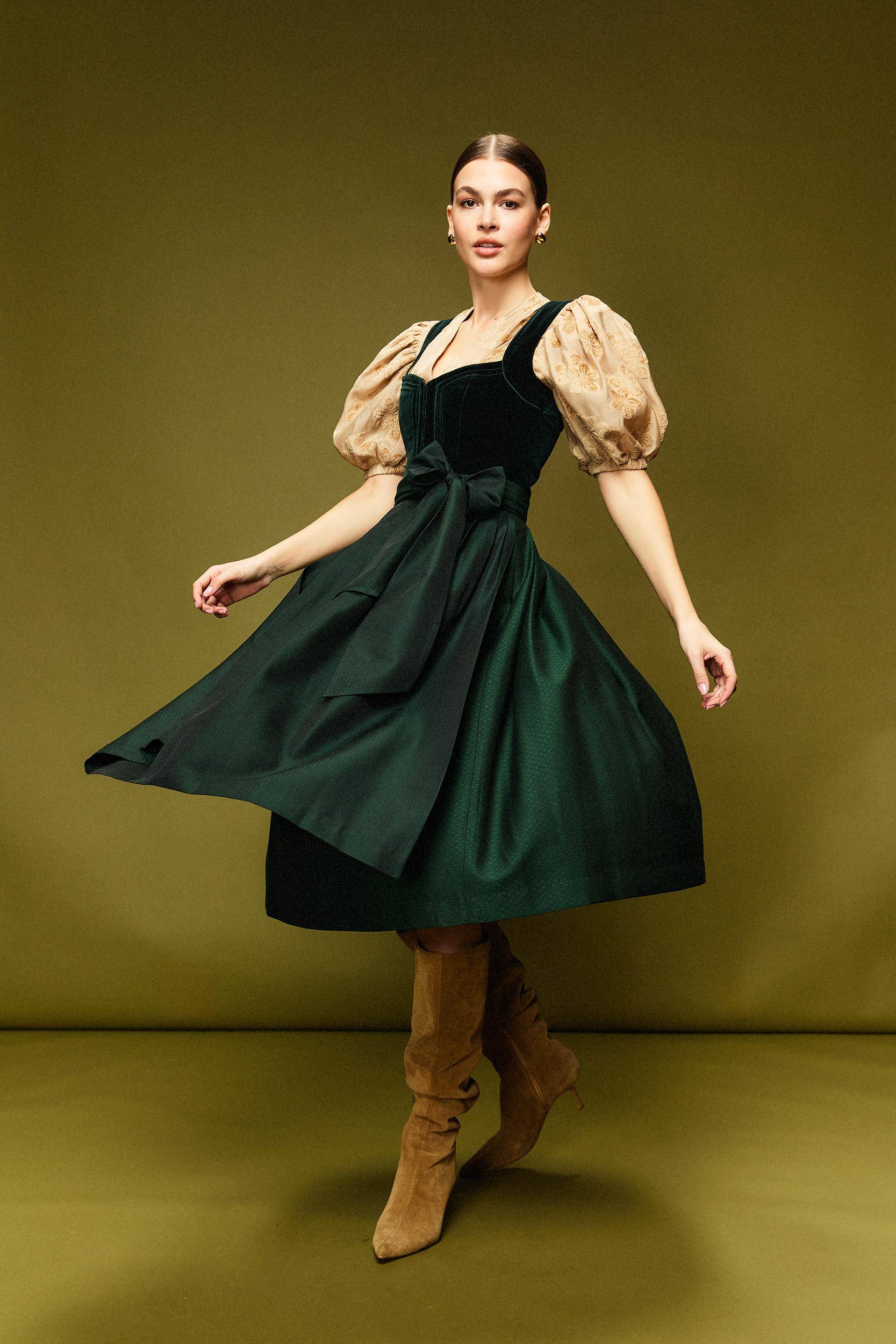 Dirndl Nellie