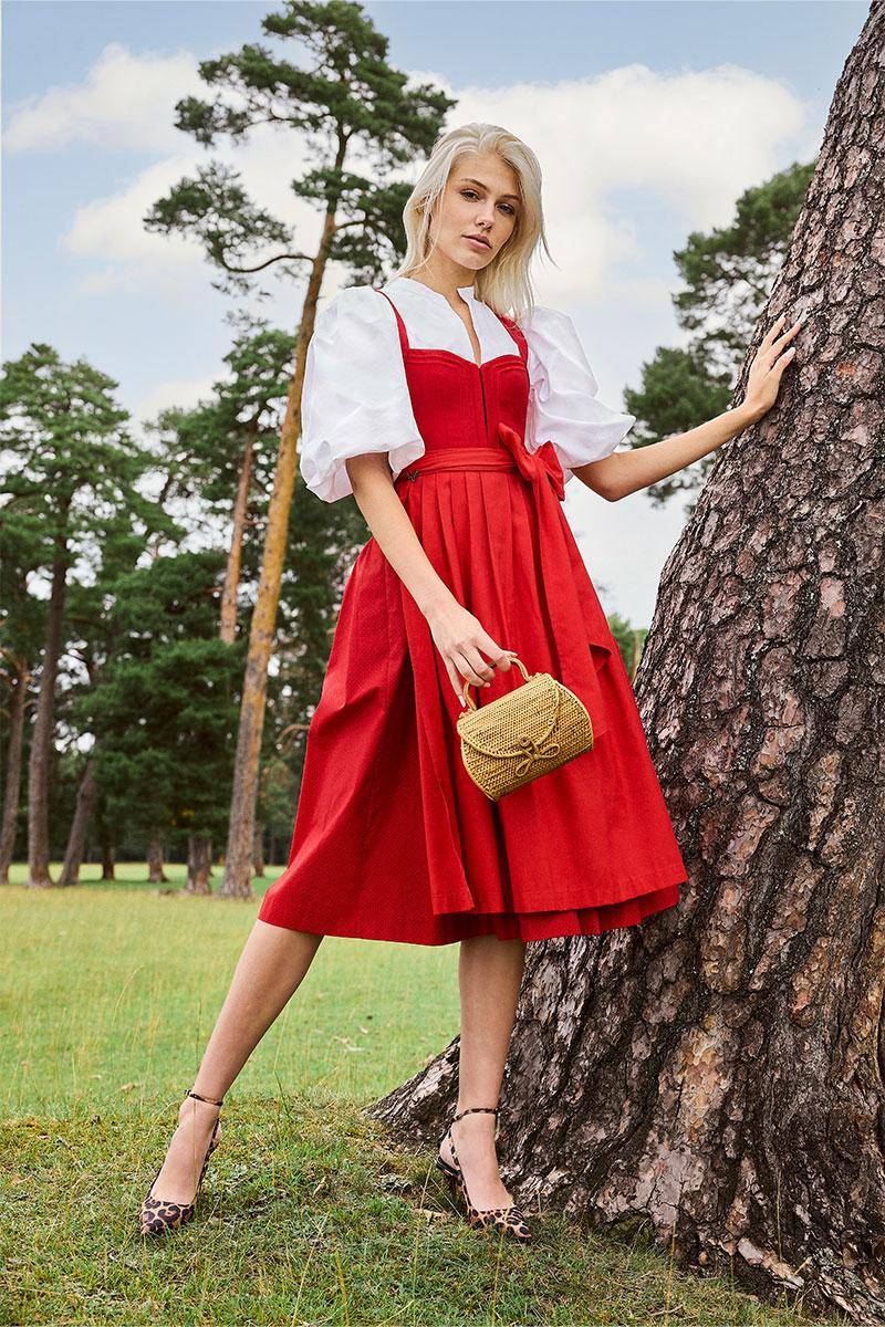 Dirndl Nellie