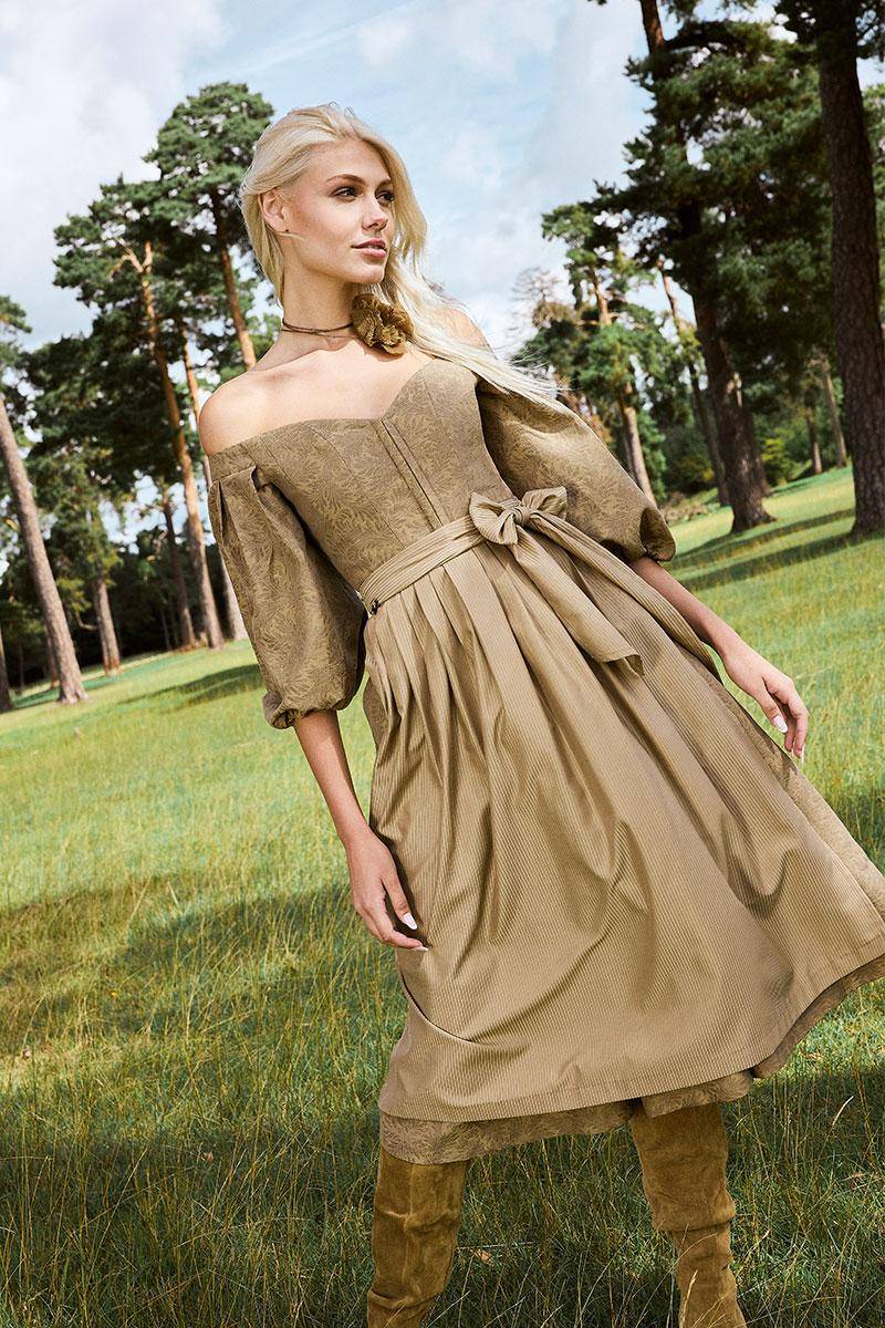 Dirndl Carmen