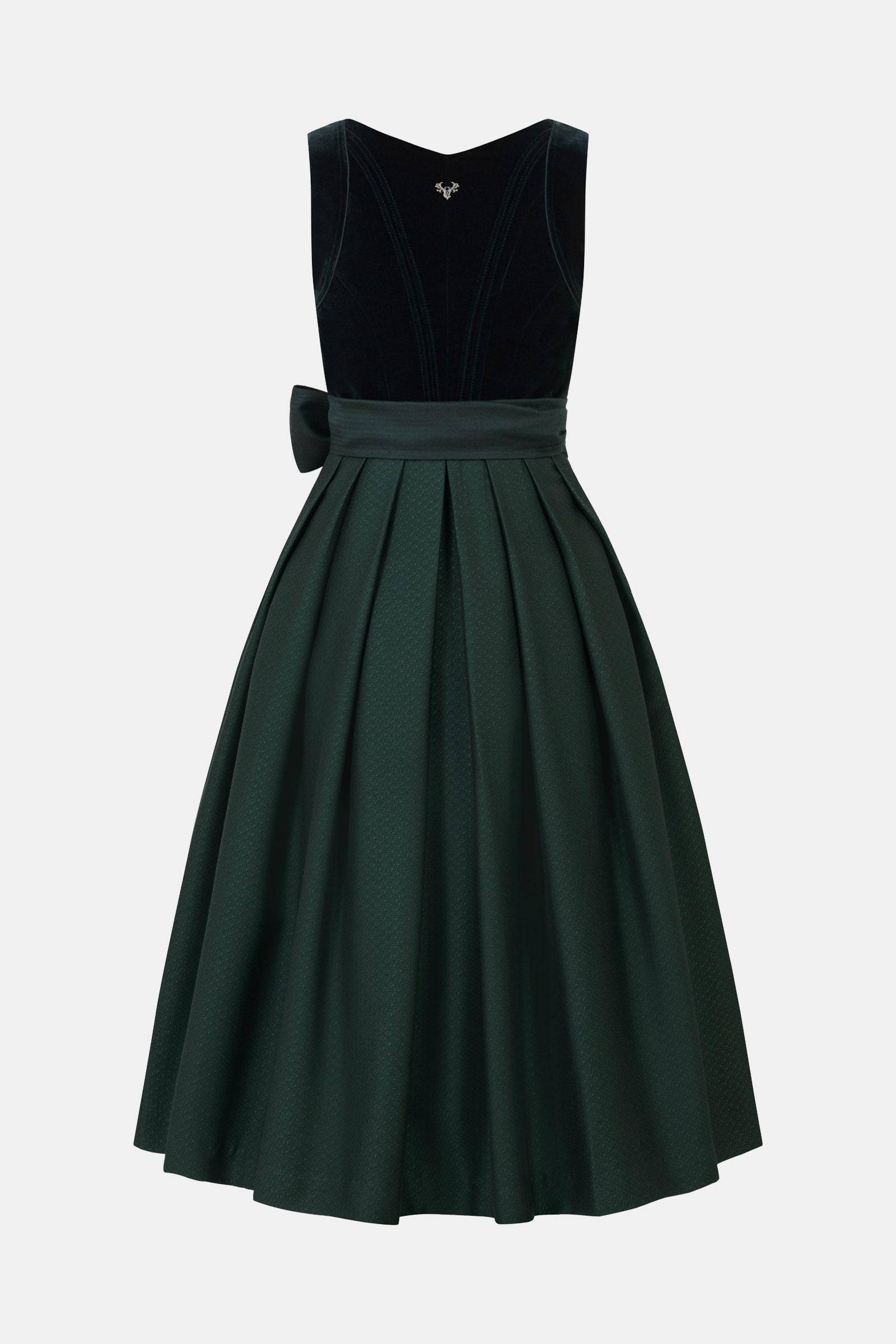 Dirndl Nellie